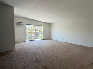 4609 Ellenwood Dr APT 201, Los Angeles, CA 90041