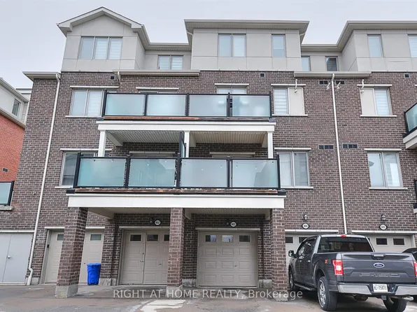 1148 Dragonfly Ave #403, Pickering, ON L1X 0H5