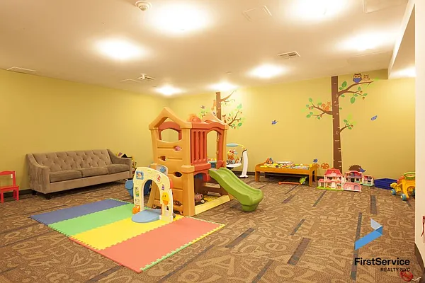 Rented by FirstService Realty (legacy) | media 24