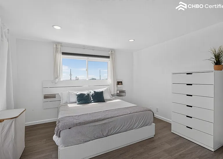 2296 Gaviota Ave #14 — Photo 18