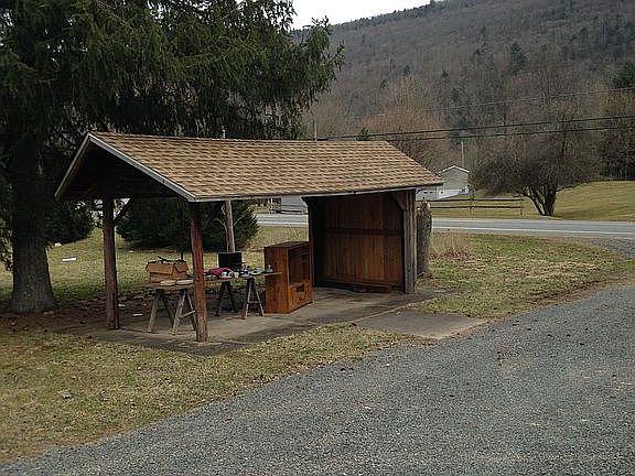 Small grilling pavilion