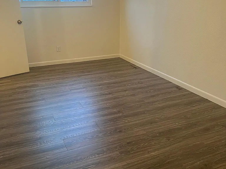 480 Gladiola St — Photo 14