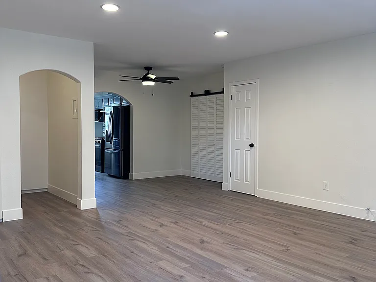617 N Garfield Ave #2 — Photo 5