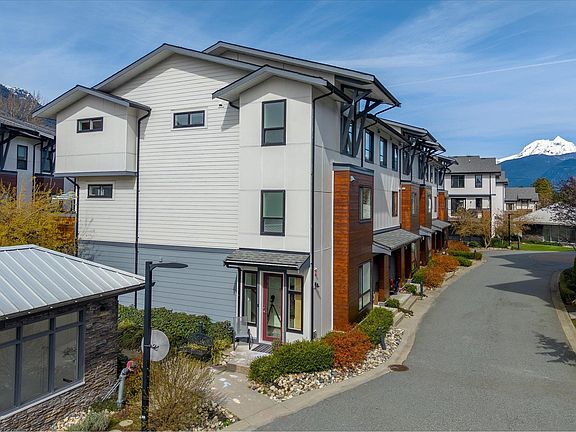 2nd image of 1188 Main St #87