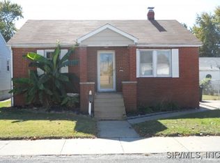 120 Eula Ave, Wood River, IL