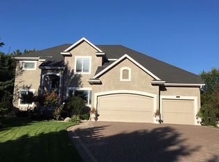 8724 Wynstone Pass, Eden Prairie, MN 55347