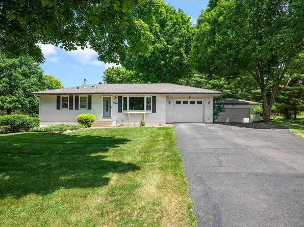 5935 Afton Rd, Shorewood, MN 55331