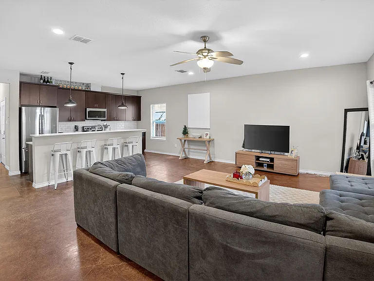 3136 Merida Ave — Photo 6