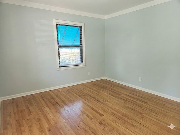 3rd image of 1815 Bowers Ave