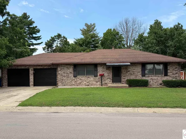 201 E College St, Odessa, MO 64076