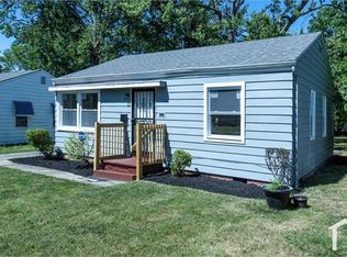 2471 Greenvale Rd, Cleveland, OH 44121