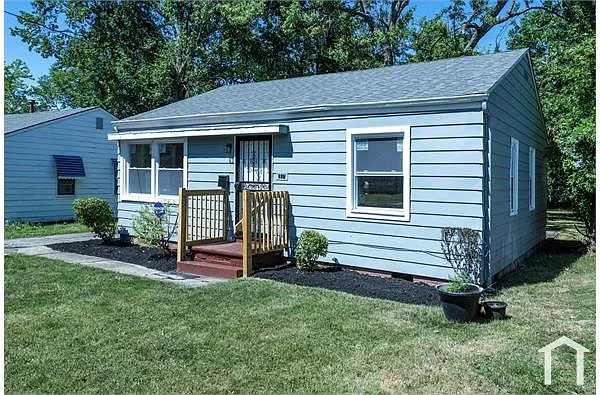 2471 Greenvale Rd photo 1