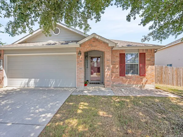 8115 RUNNING HOLLOW, Selma, TX 78154