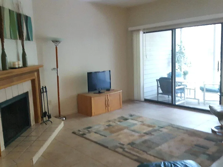 20 Players Club Villas Rd — Photo 4