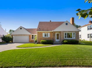 2119 N Division St, Appleton, WI 54911