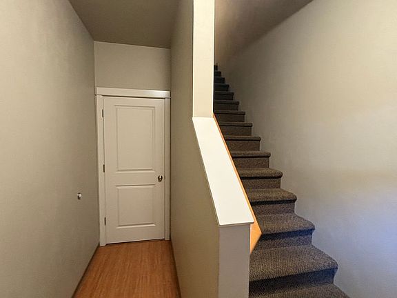 5th image of 585 E 14th Ave #8