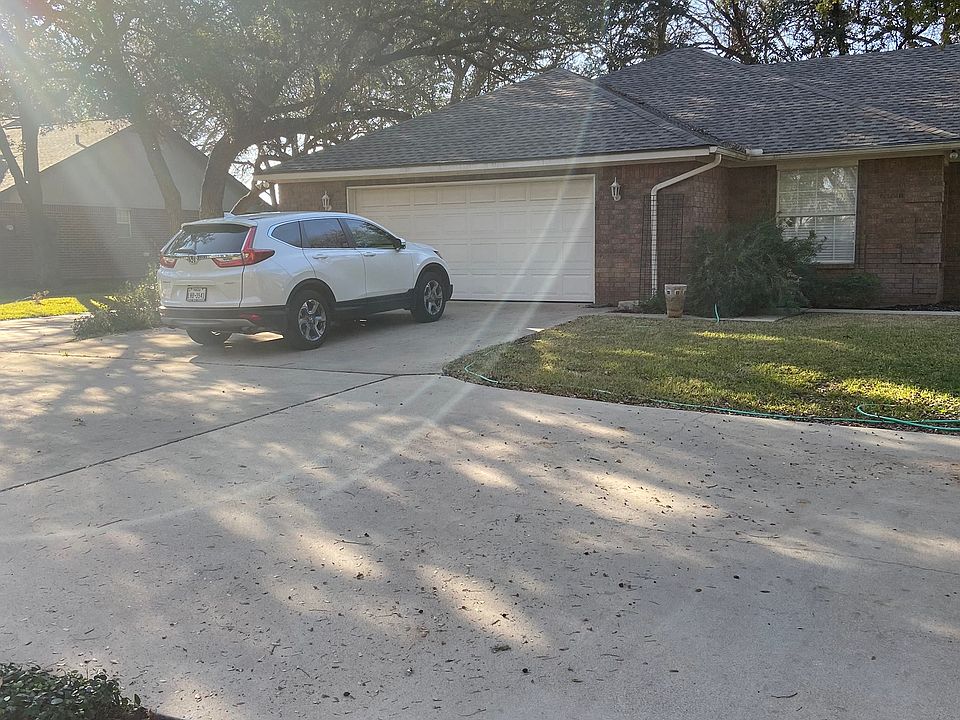 1st image of 1100 Salado Oaks Dr