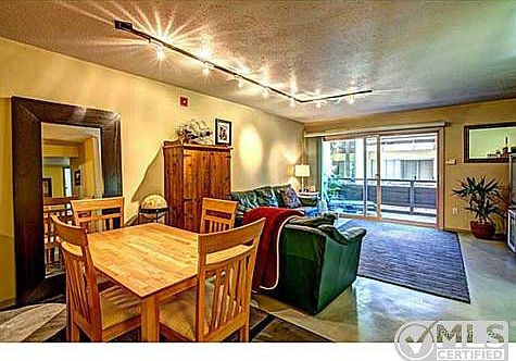 5th image of 1615 Hotel Cir S Unit D112