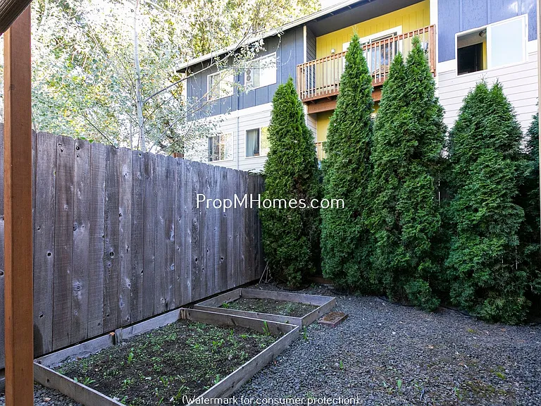 17265 Padova Ct — Photo 20