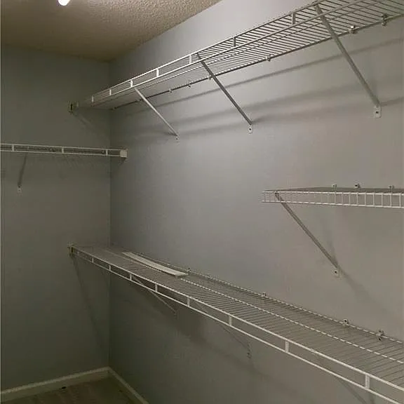 6004 Falling Water Ct — Photo 17