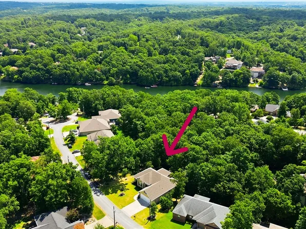 16 Brittany Ln, Bella Vista, AR 72714