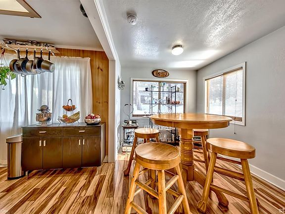 3rd image of 1121 Julie Ln