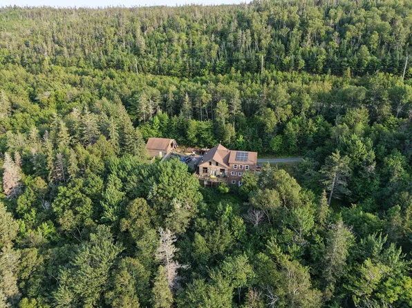 7980 Highway 16, Halfway Cove, NS B0H 1N0
