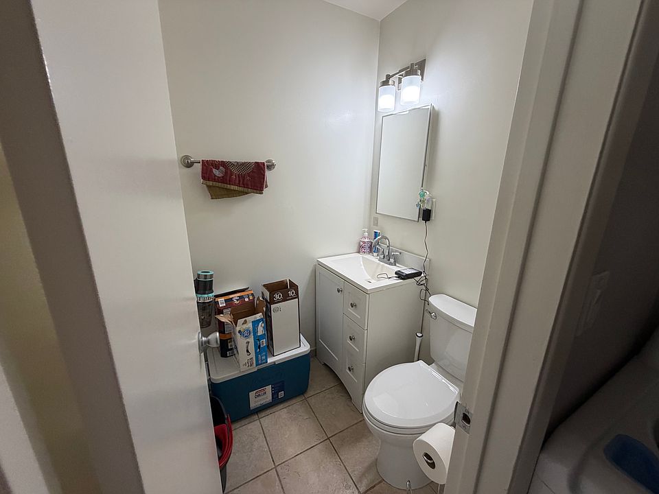 1st image of 83 S San Marino Ave