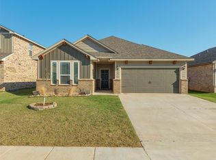 1013 NW 6th St, Newcastle, OK 73065