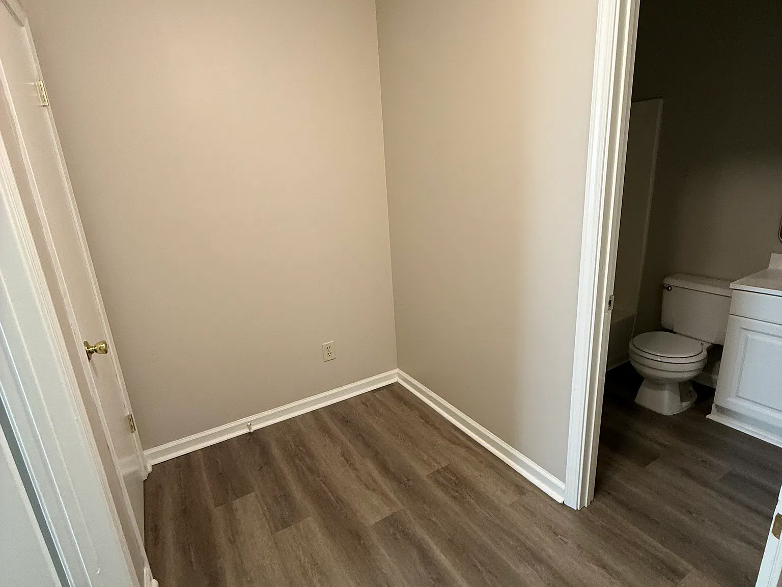 1 bed, 636 sqft, $850 — Photo 4