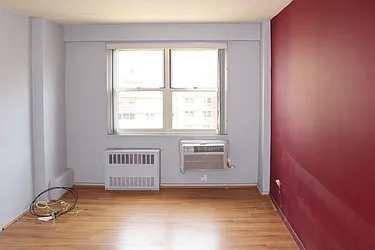 Sold by Thomas Lipovetsky, LREB