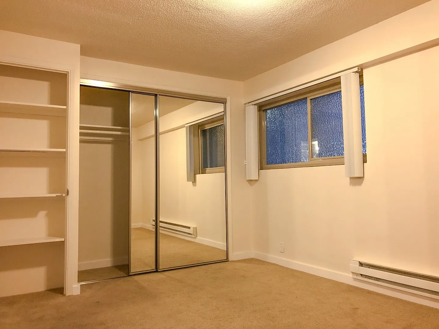 Mercer Vista Apartments — Photo 4
