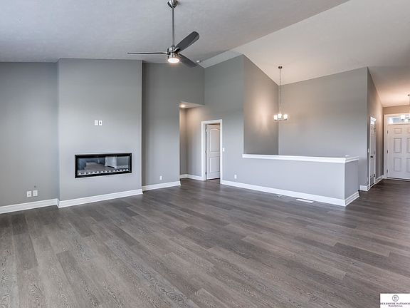 5th image of 20807 Jeannie Ln