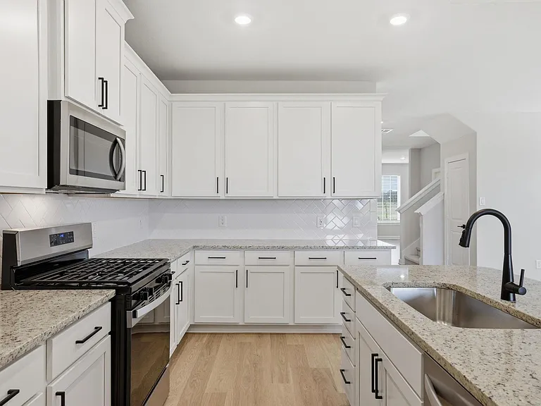 3060 Sorrento Hill Dr — Photo 8