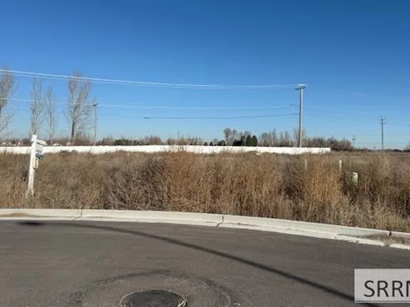 421&413 Birdie Thompson Dr, Idaho Falls, ID 83401
