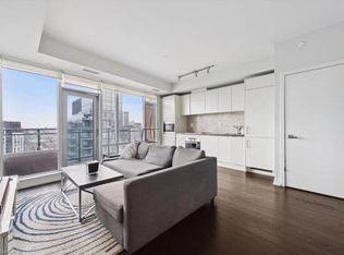 21 Widmer St #4005, Toronto, ON M5V 0B8