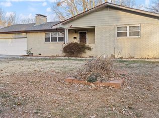 407 Carlton St, Springdale, AR 72762