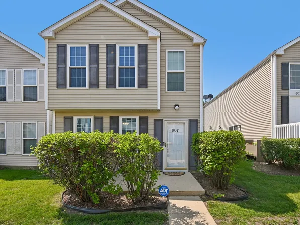 807 Serendipity Dr #807, Aurora, IL 60504