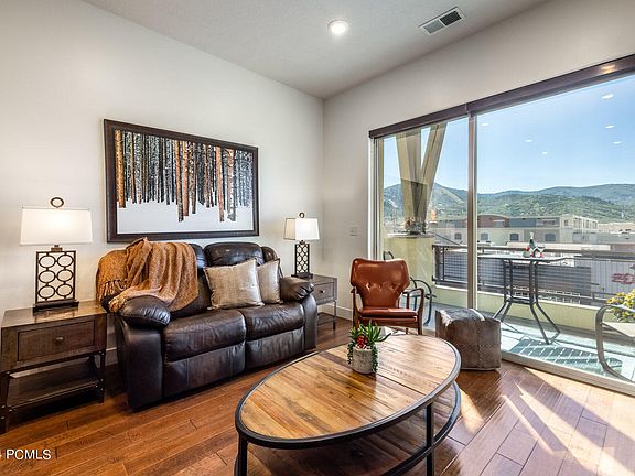 5th image of 6169 Park Ln S #14