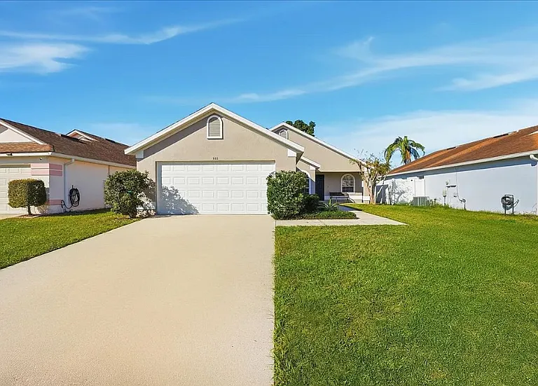938 River Wind Ave — Photo 13