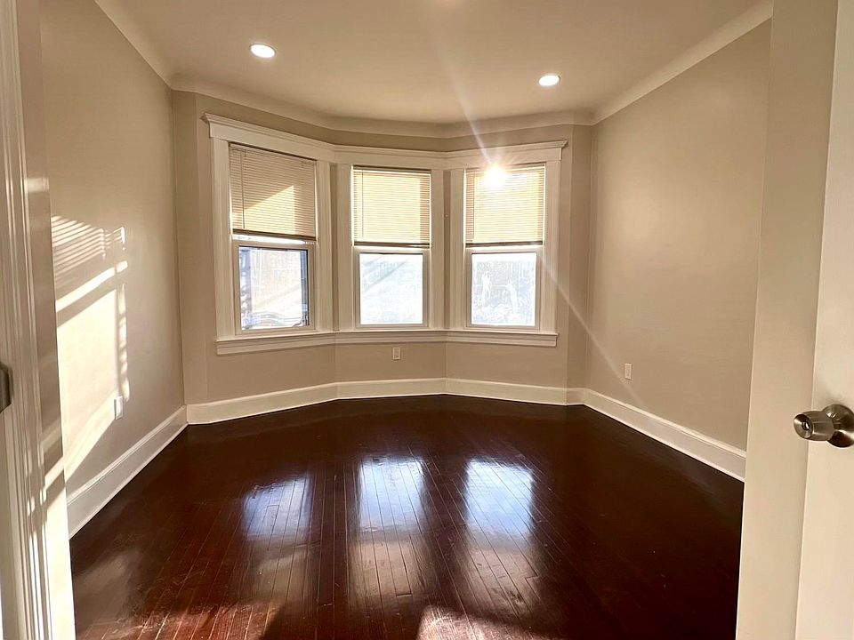 1st image of 210 Claremont Ave Floor 1