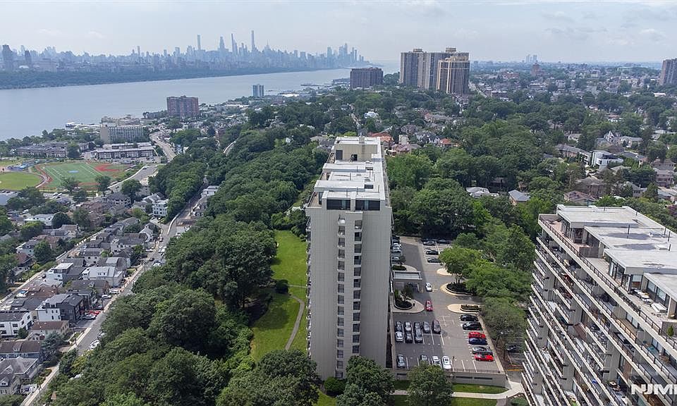 1st image of 1 Horizon Rd #G2