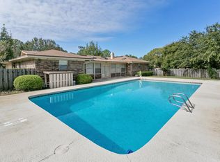 7009 Lenczyk Dr, Jacksonville, FL 32277