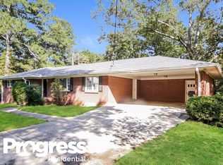 318 Hilltop Circle Ext SW, Mableton, GA 30126