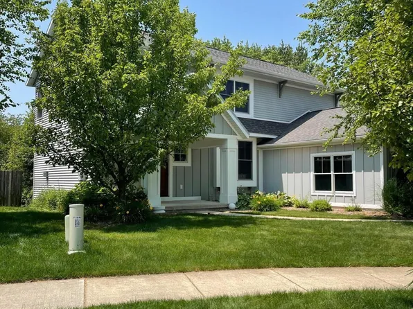 1639 Amberley Ct SE, East Grand Rapids, MI 49506