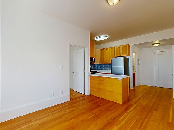 4th image of 1106 Bush St APT 304
