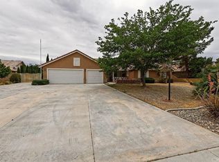 12993 Paraiso Rd, Apple Valley, CA 92308