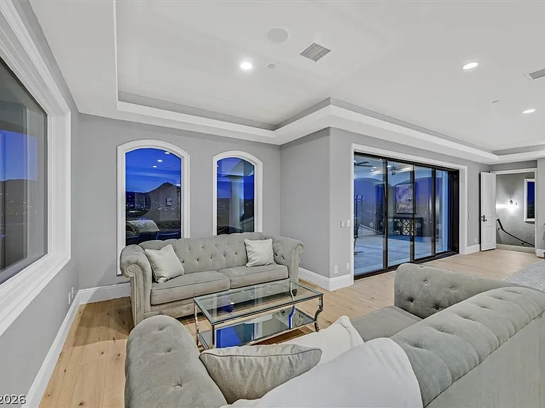 8 Rue Mediterra Dr — Photo 39