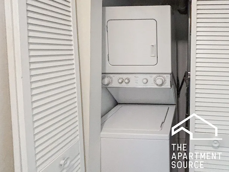 5062 N Winchester Ave #1W — Photo 5