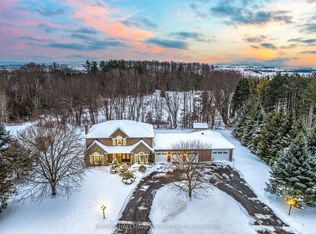 4 Arthur Evans Cres, Bradford West Gwillimbury, ON L3Z 3K9